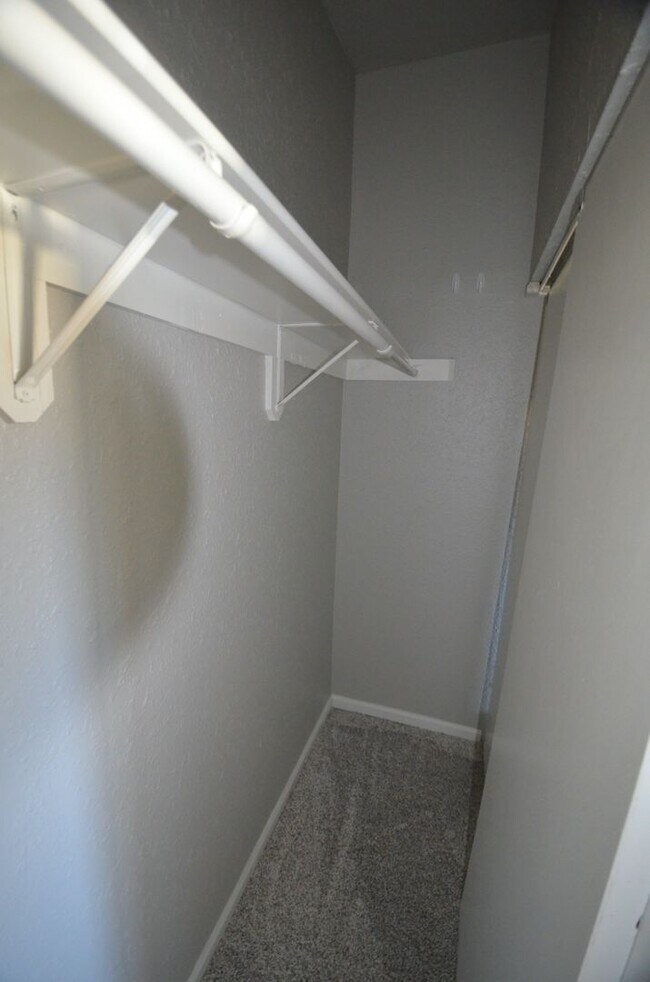Building Photo - Storage, bus route, w/d and recently updat...