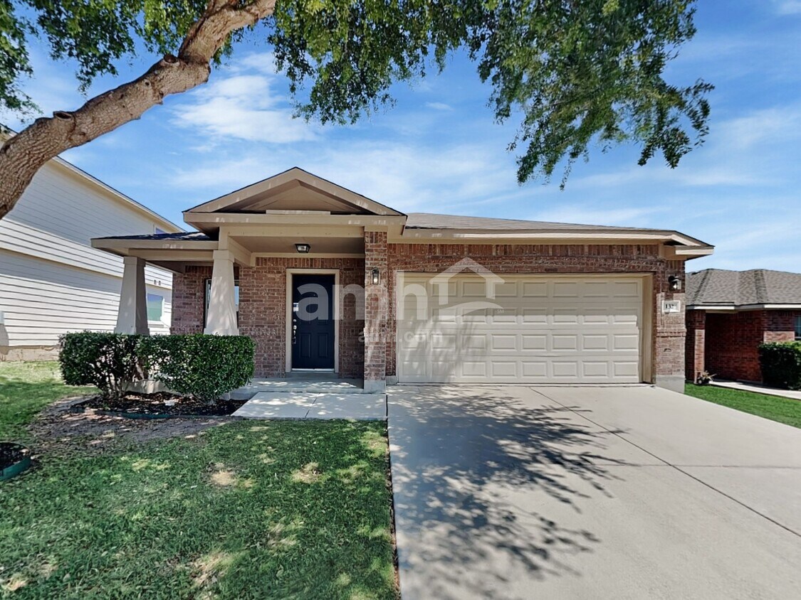Foto principal - 132 Harness Ln