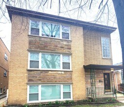 Building Photo - 5910 W Gunnison St