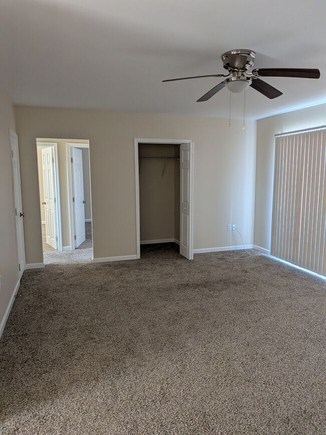 Foto del edificio - Spring Street Gardens