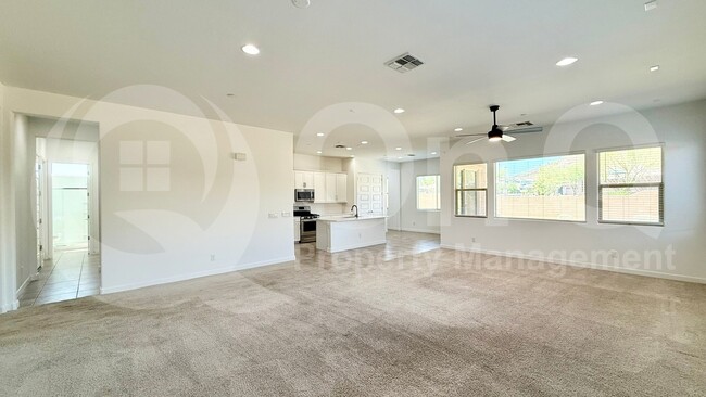 Foto del edificio - 12556 W Calle De Baca