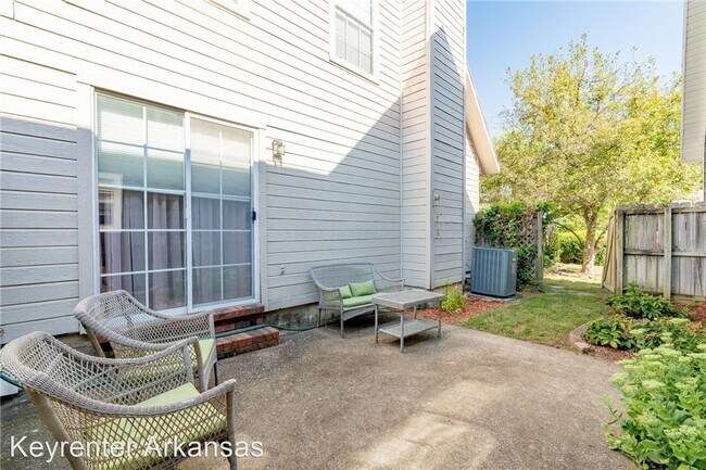 Building Photo - 3 br, 2.5 bath House - 763 W Van Gogh Pl