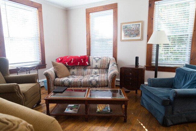 Foto del edificio - 180 Highland St