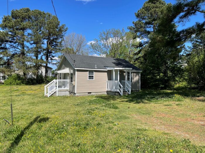Primary Photo - 1004 S Layton Avenue, Dunn