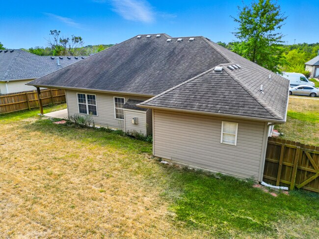 Building Photo - 4809 Bullhead Ln