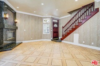 Foto del edificio - 4520 Fulton Ave