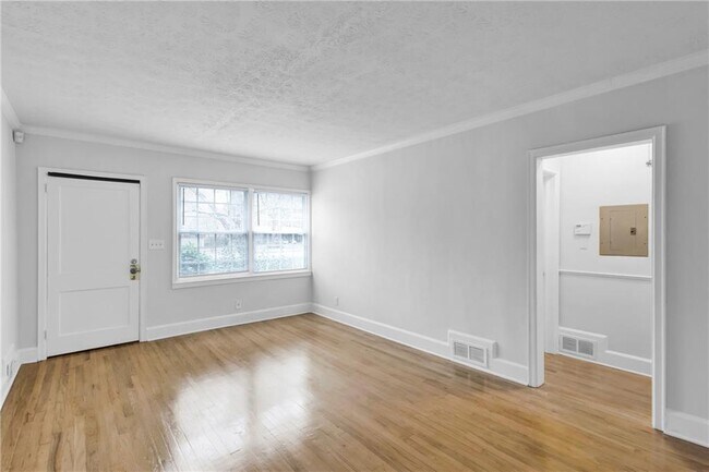 Foto del edificio - 2880 Old Lost Mountain Rd