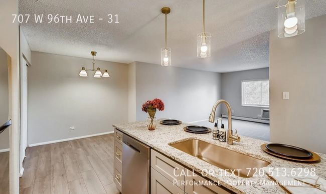 Foto del edificio - 707 W 96th Ave