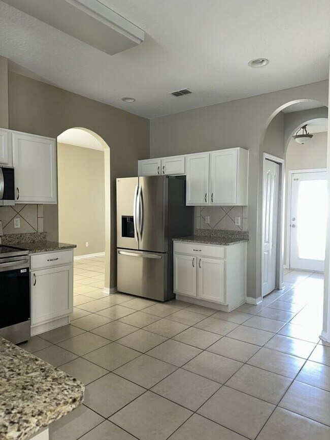 Foto del edificio - PALM COVE - 4/3 WITH ADDITIONAL DEN AND UPSTAIRS LOFT