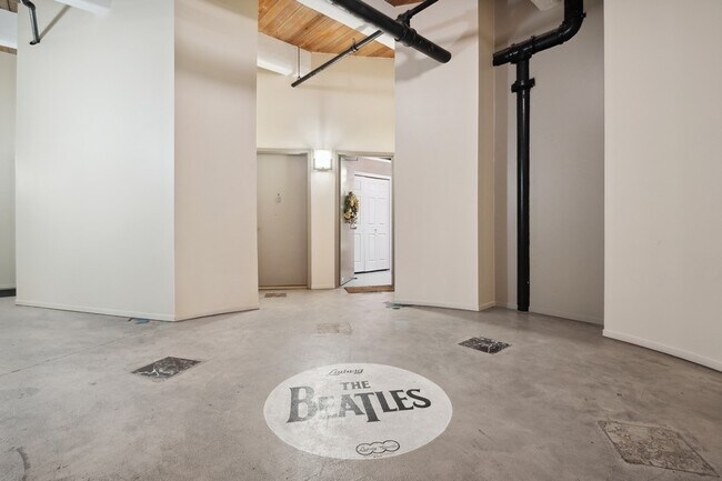 Foto del edificio - 1728 N Damen Ave