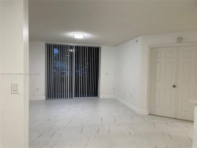 Foto del edificio - 720 SW 111th Ave
