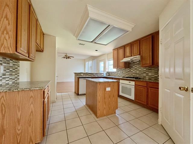 Foto del edificio - 2464 Deer Horn Dr