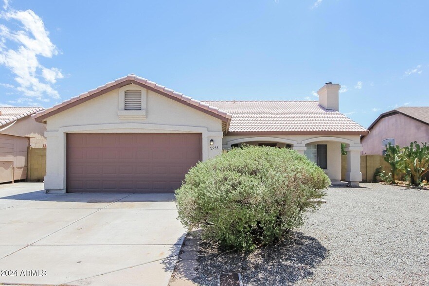 Primary Photo - 7933 W Colter St