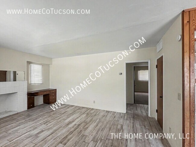 Foto del edificio - 4531 E 8th St