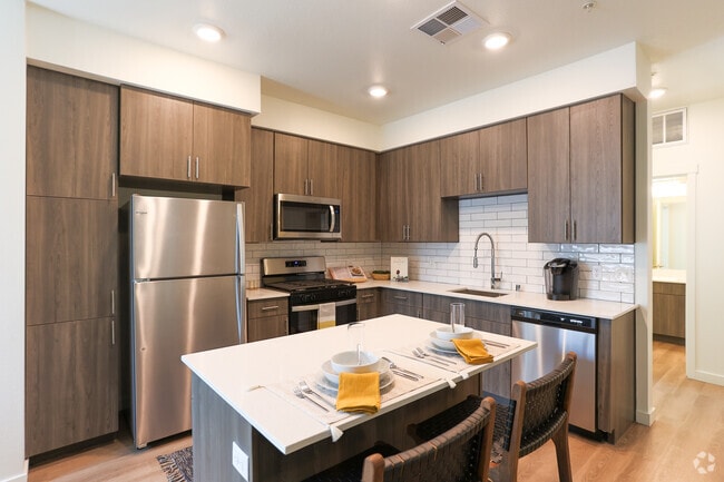 2BD, 2BA - 1,147SF Model - Allaso Journal Center