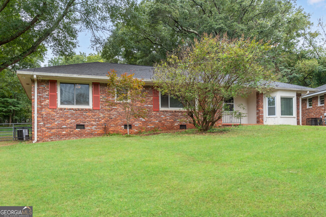 Building Photo - 1905 Creekside Ct