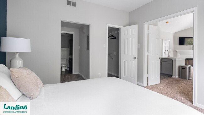 Foto del edificio - 2323 Eldridge Pkwy S