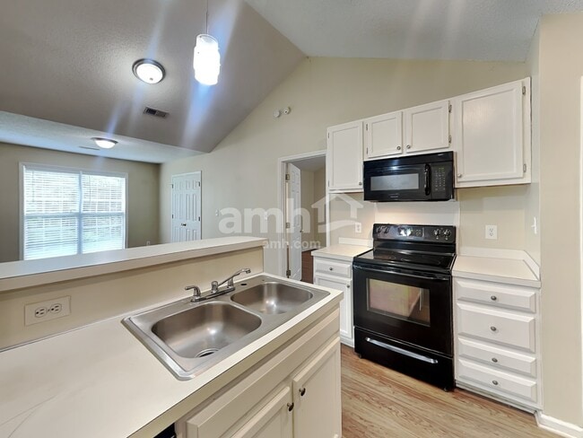 Foto del edificio - 4902 Hunters Bluff Dr