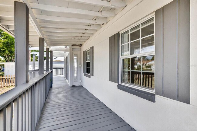 Foto del edificio - 3620 E Tampa Cir