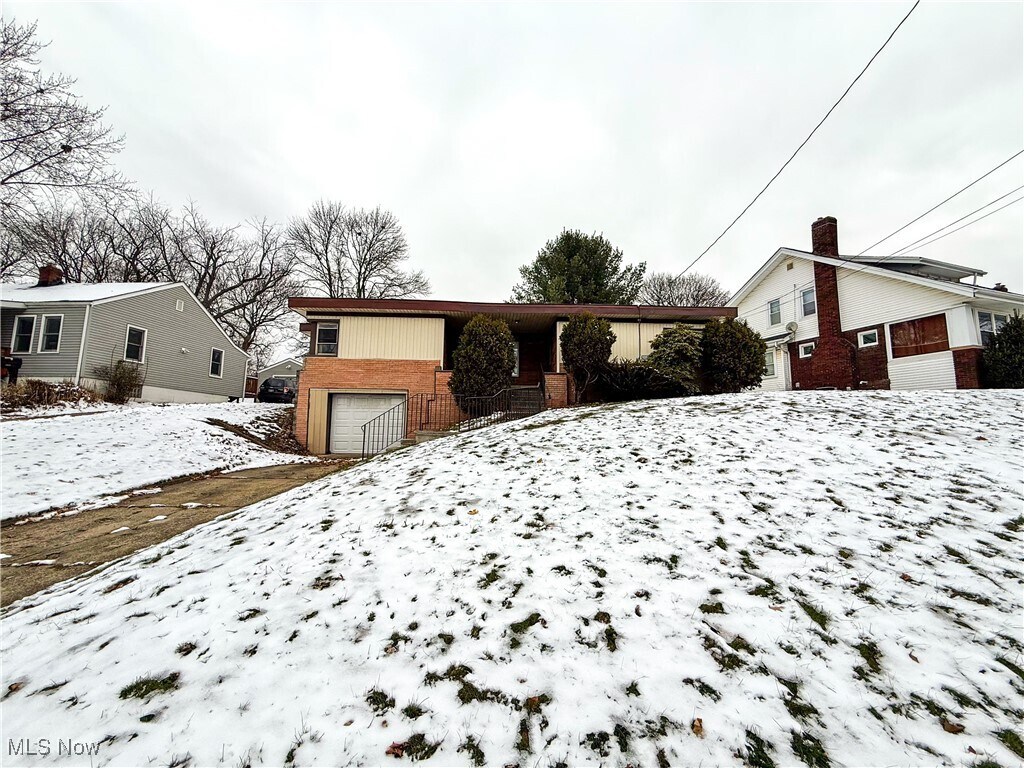 Primary Photo - 1635 Goodyear Blvd