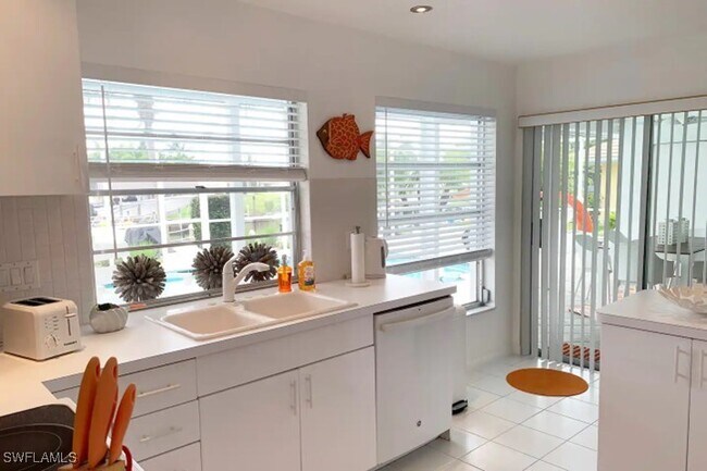 Foto del edificio - 1628 Savona Pkwy