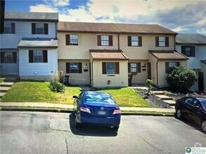 Building Photo - 1603 Shiloh Ct