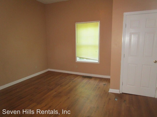 Building Photo - 3 br, 1 bath House - 10 Klassing Street
