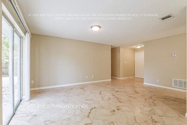 Foto del edificio - 9 N Aurora Dr