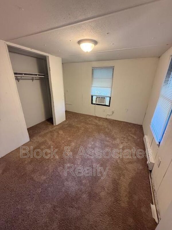 Foto del edificio - 5625 Newman Davis Rd