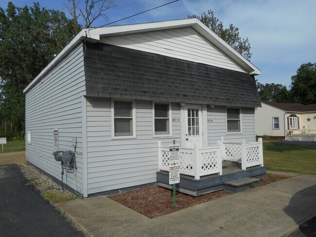 Building Photo - 26710 W Huron River Dr