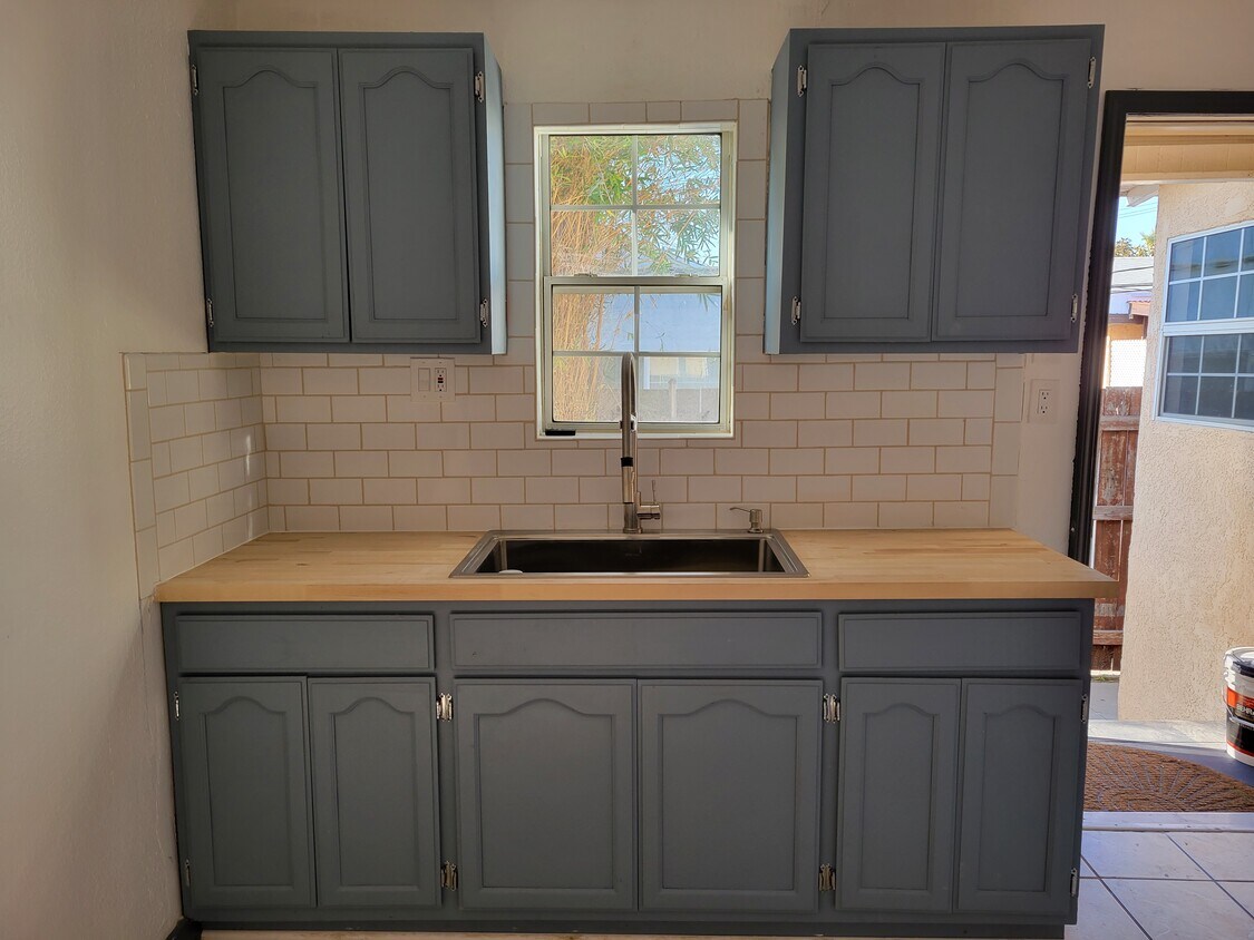 8233 Cheyenne Ave, Downey, CA 90242 Townhome Rentals in Downey CA