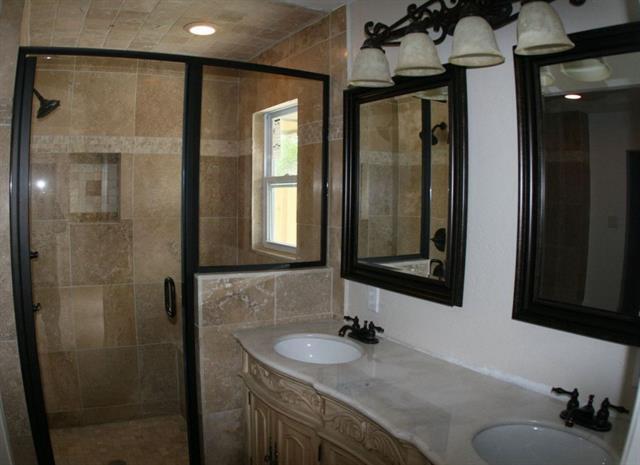 Foto del edificio - 1708 Cloister Way