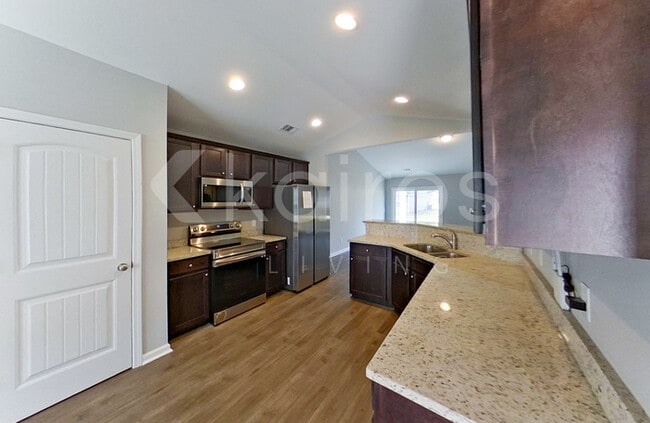 Building Photo - 104 Ebenezer Blf Wy