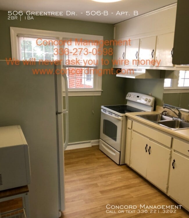 Building Photo - 506 Greentree Dr