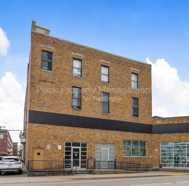 Interior Photo - 1510 W. Broad Street