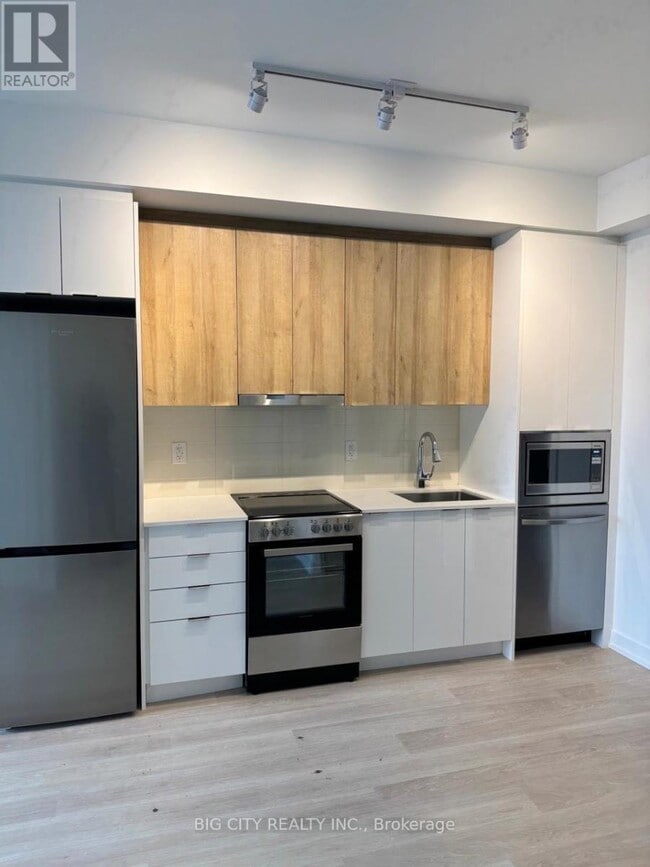 Building Photo - 9763 Markham Rd