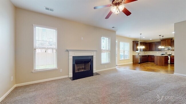 Building Photo - 920 Prather Ct