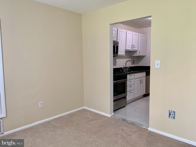 Foto del edificio - 9808 47th Pl