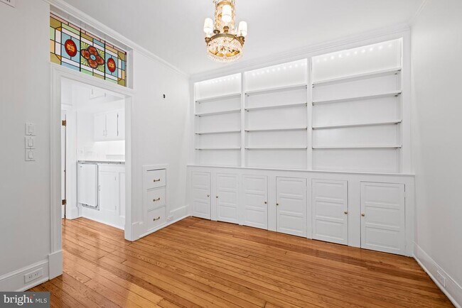 Building Photo - 1423 34th St NW