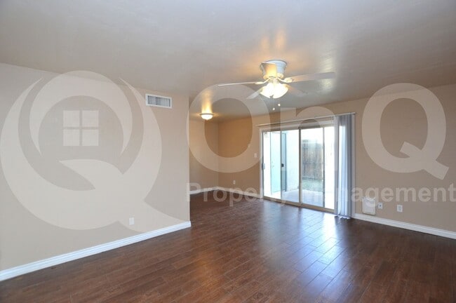 Building Photo - 6052 W Golden Ln
