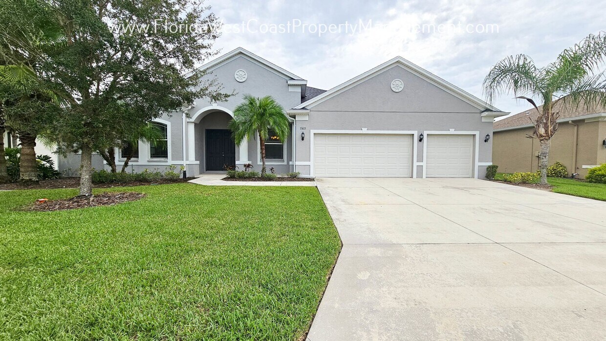 OUTSTANDING RIVER PLANTATION HOME! 4 BEDRO... House Rental in Parrish