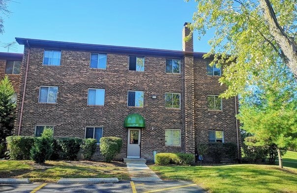 Primary Photo - 2548 Waterbury Dr