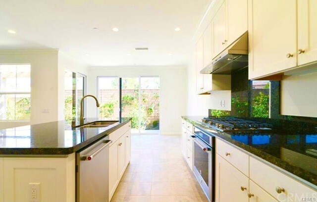 Building Photo - 150 Working Ranch