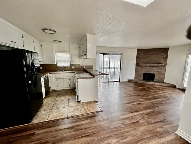kitchen and family room - 235 6th St