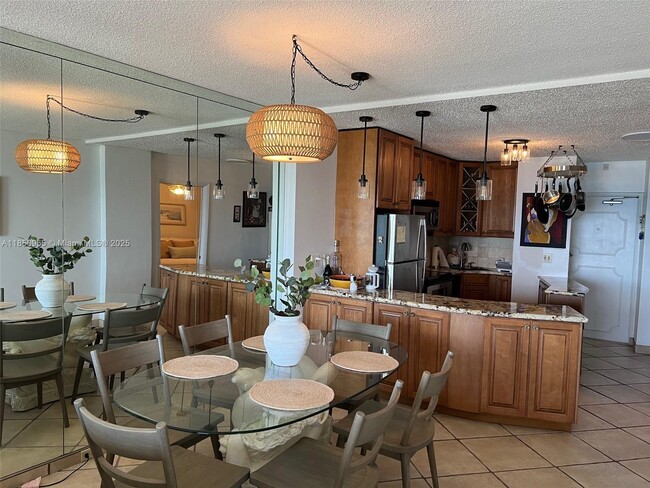 Foto del edificio - 710 N Ocean Blvd