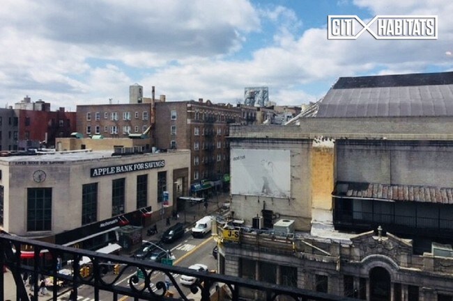 Building Photo - 4260 Broadway