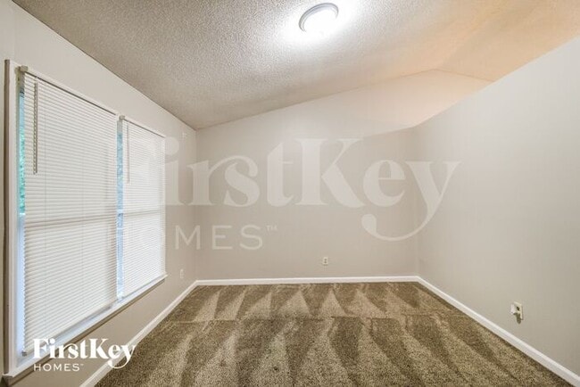 Building Photo - 5456 Fox Haven Trail