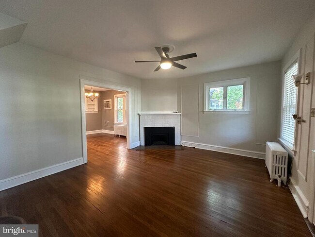Foto del edificio - 817 N Harrison St