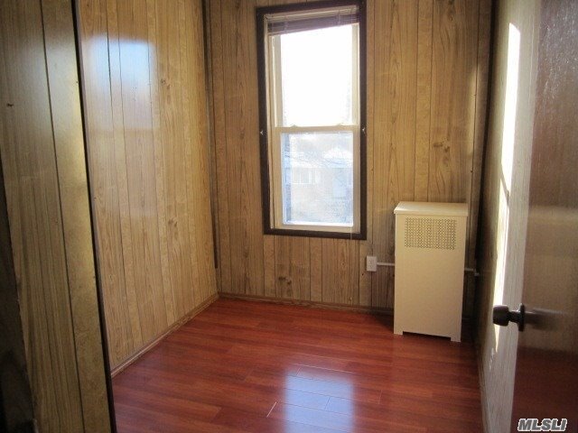 Foto del edificio - 50-43 42nd St