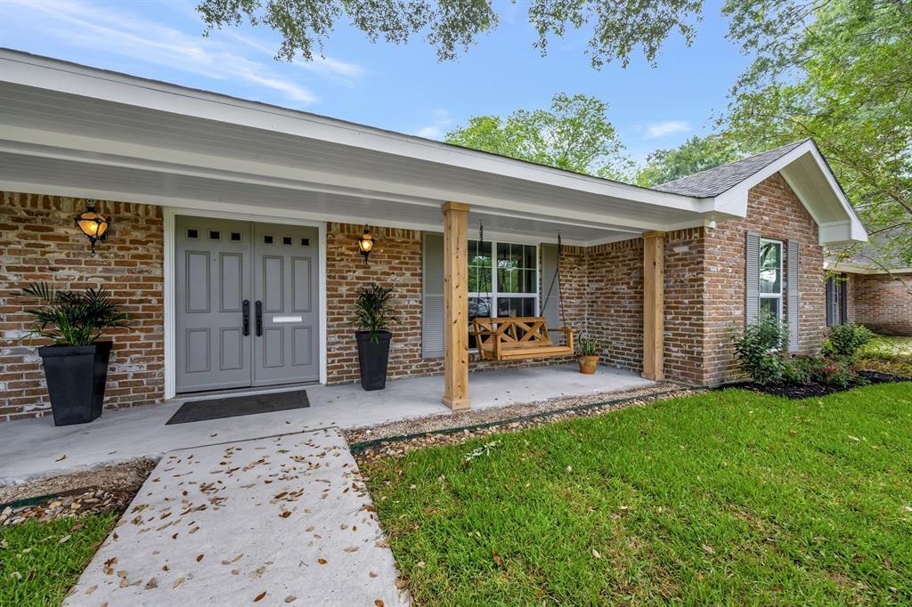 Foto principal - 18403 Point Lookout Dr
